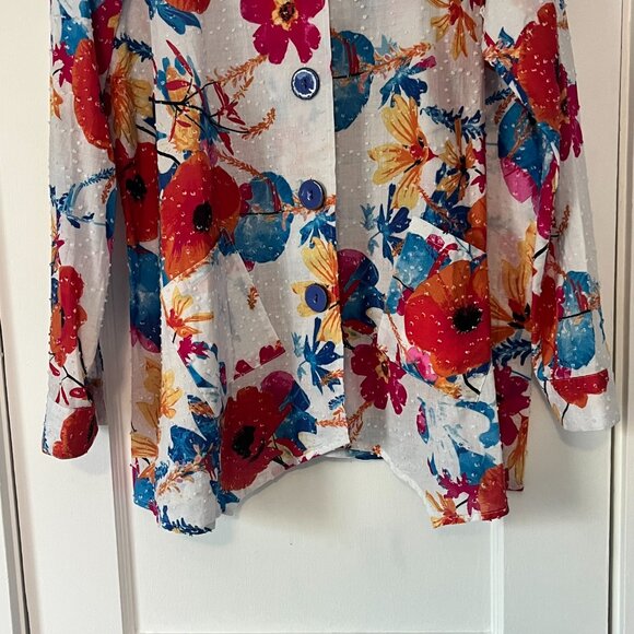 A La Carte button up blouse floral textured boho artsy asymmetric hem sz medium - Picture 5 of 6